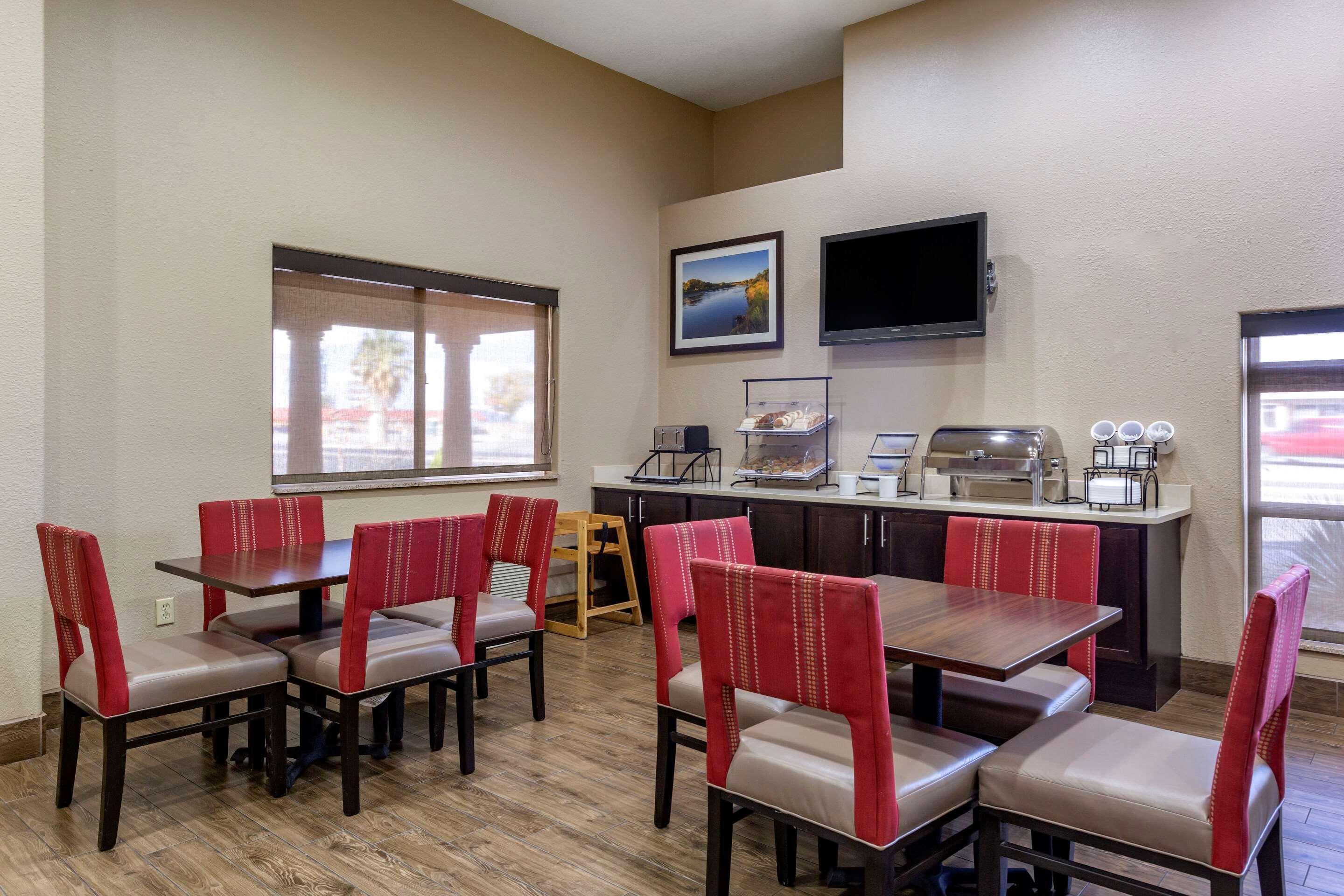 Comfort Inn & Suites Деминг Экстерьер фото